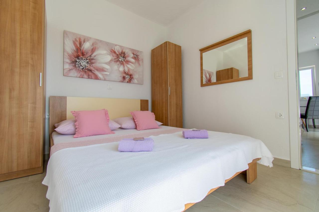 Apartmani Lavanda Centar Макарска Экстерьер фото
