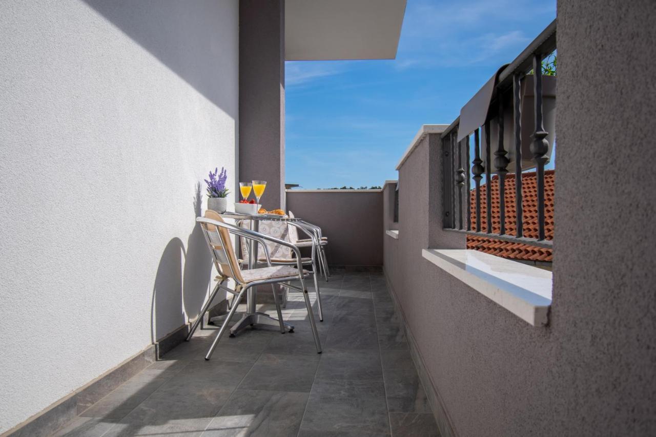 Apartmani Lavanda Centar Макарска Экстерьер фото