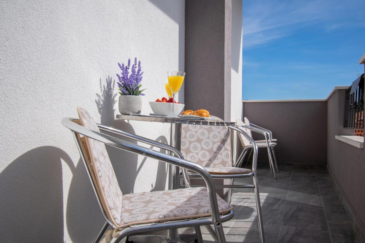 Apartmani Lavanda Centar Макарска Экстерьер фото