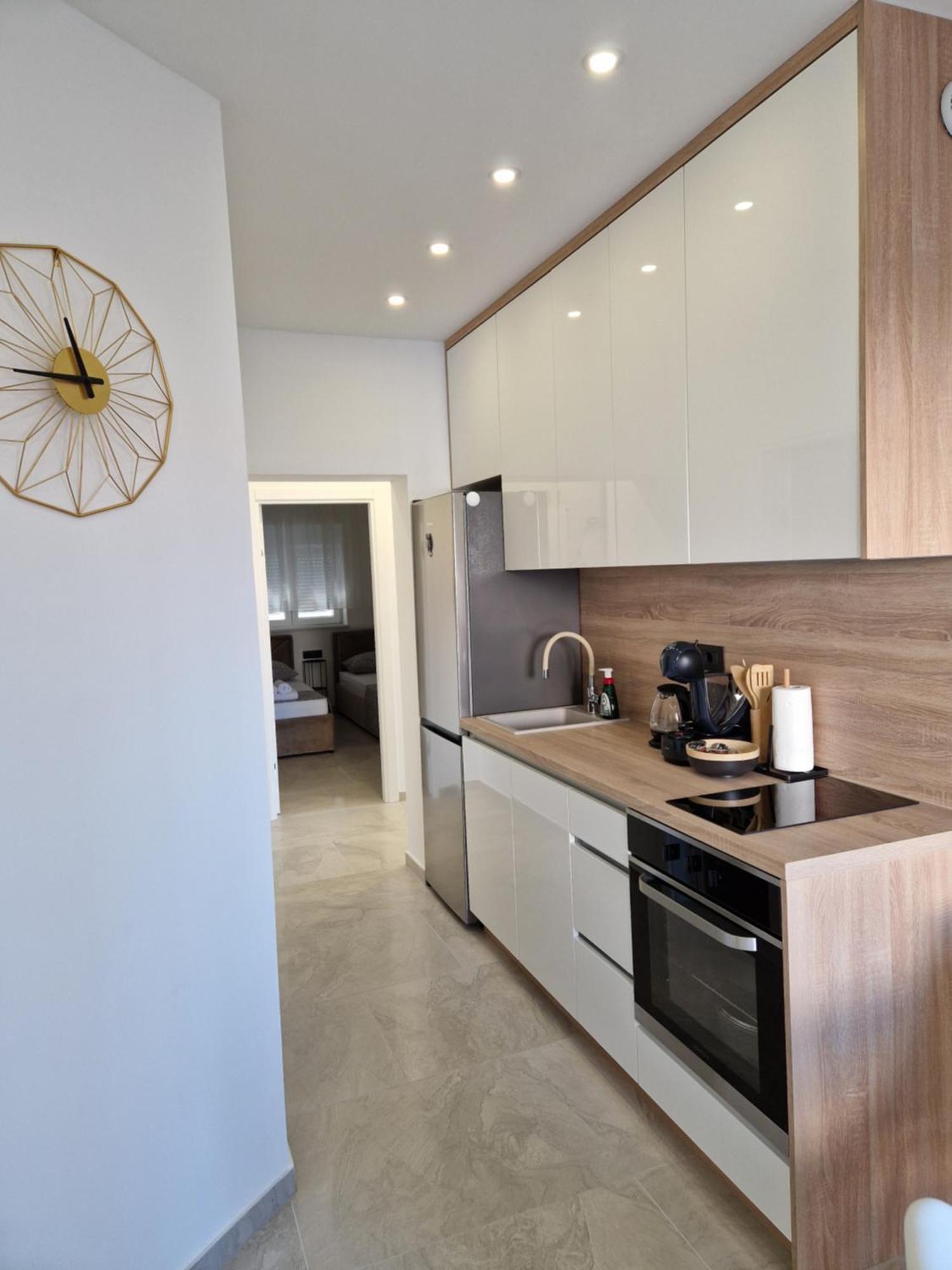 Apartmani Lavanda Centar Макарска Экстерьер фото