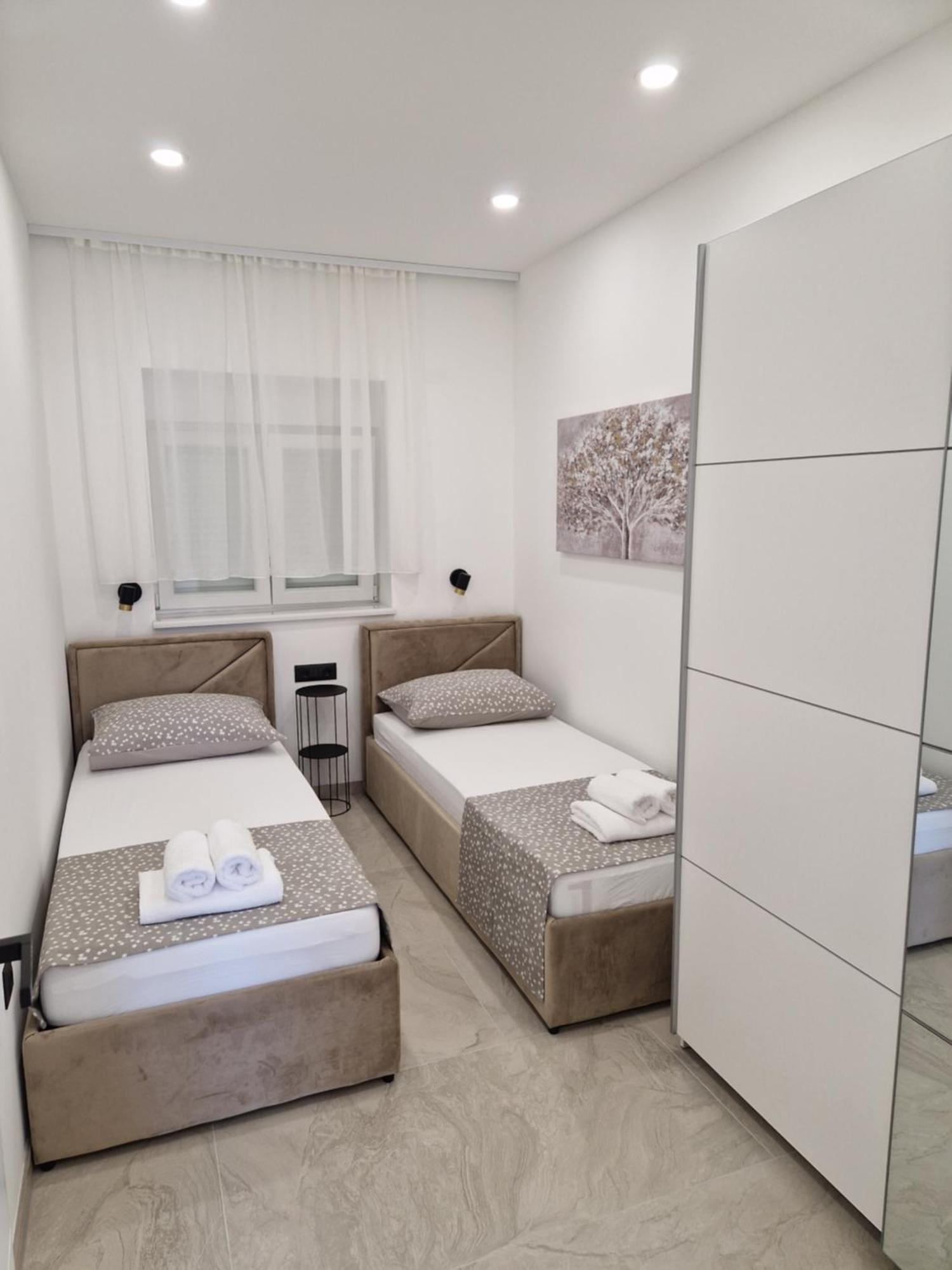 Apartmani Lavanda Centar Макарска Экстерьер фото